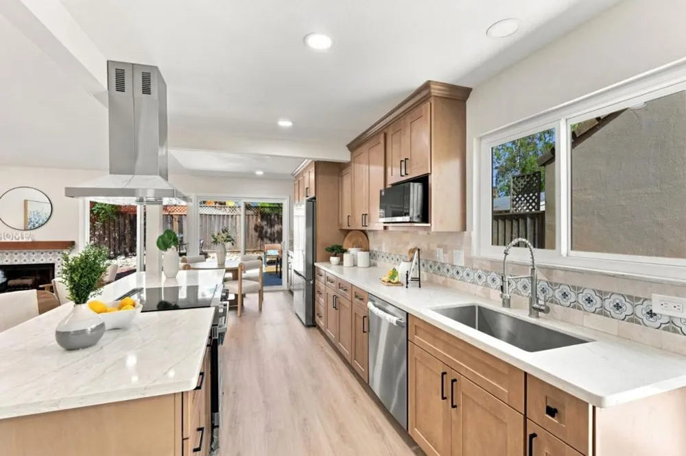1385 Kelly Park Circle Morgan Hill, CA 95037