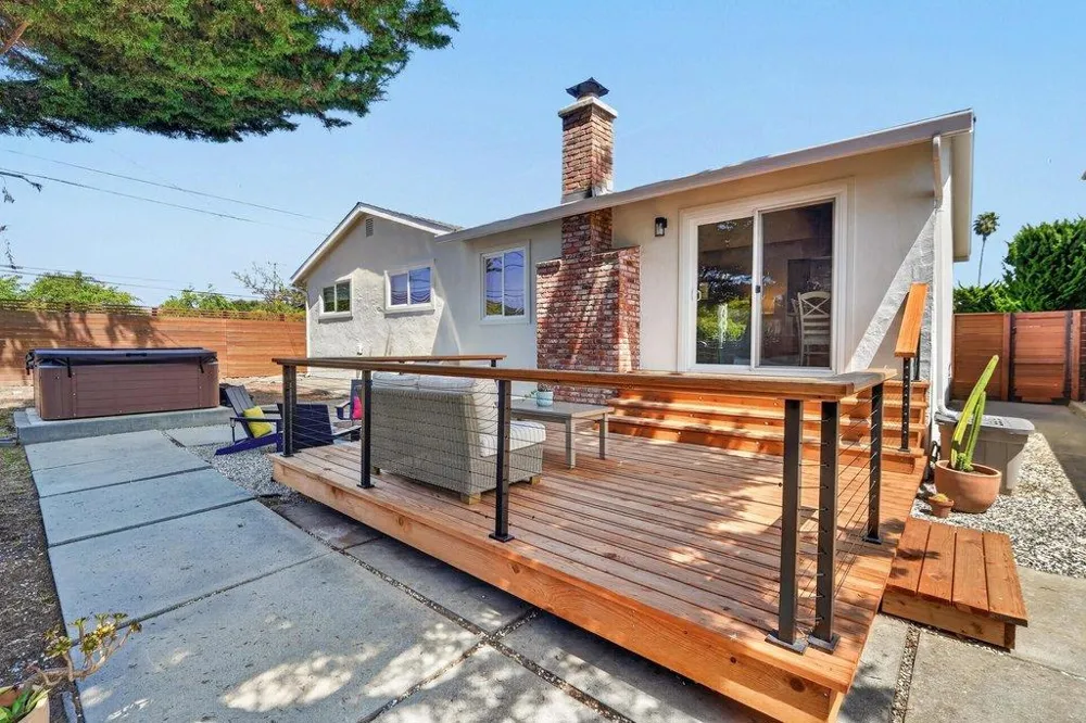 229 16th Avenue Santa Cruz, CA 95062