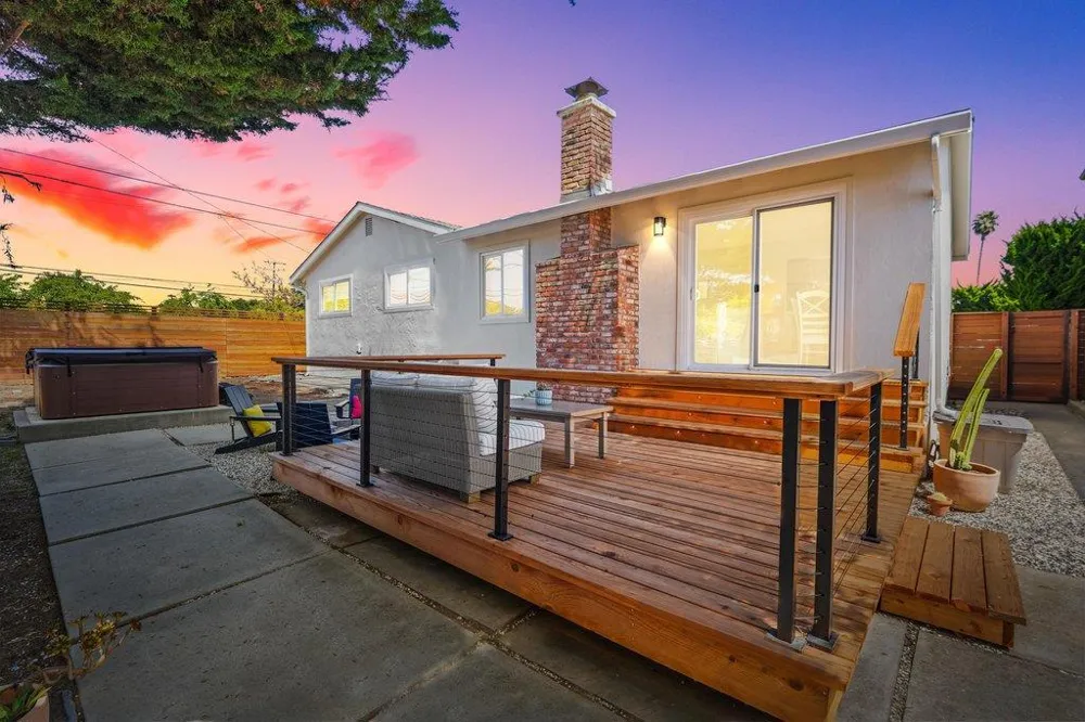 229 16th Avenue Santa Cruz, CA 95062