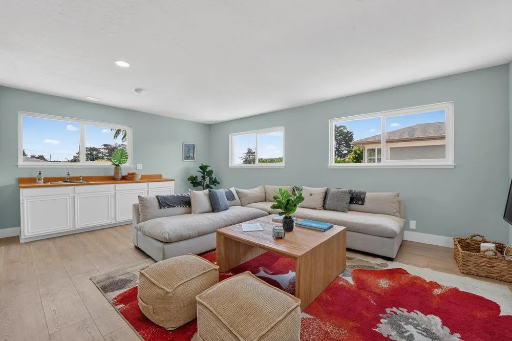 229 16th Avenue Santa Cruz, CA 95062