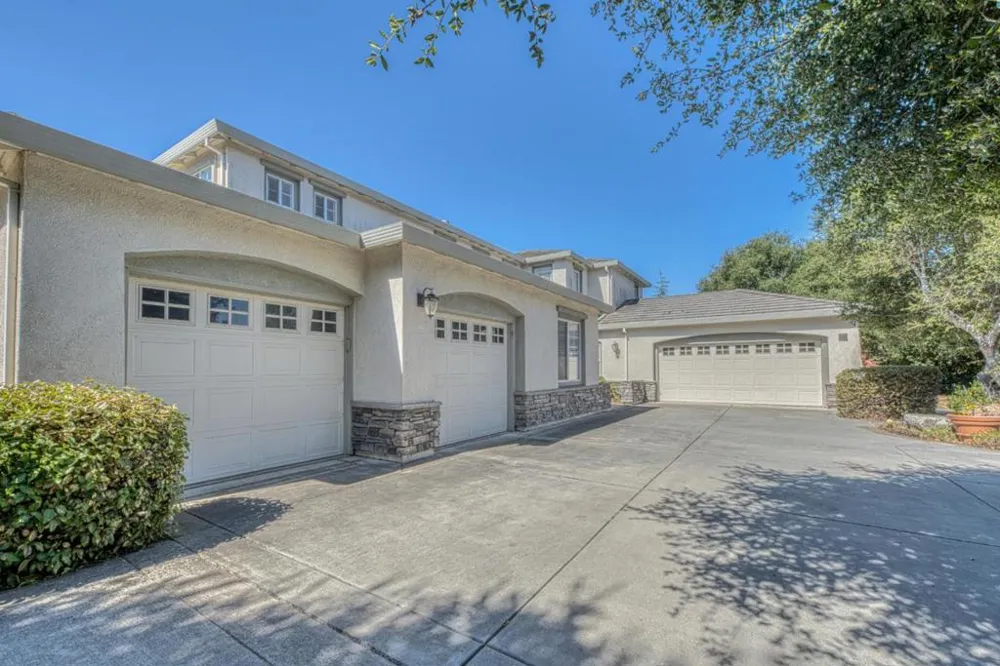 385 Via Vaquero Norte San Juan Bautista, CA 95045