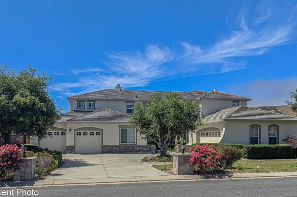 385 Via Vaquero Norte San Juan Bautista, CA 95045