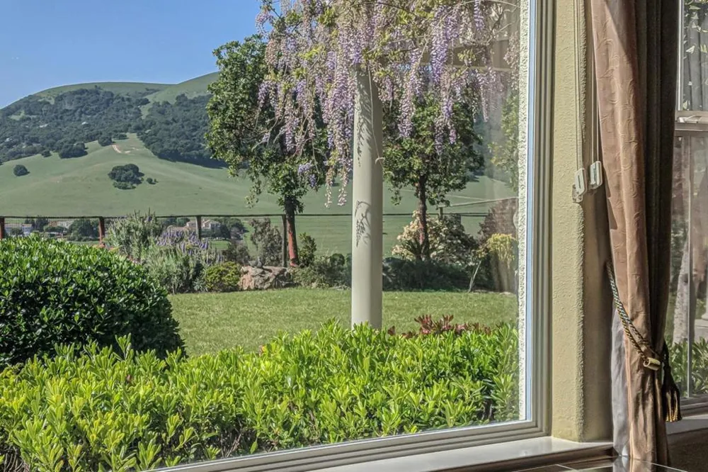 385 Via Vaquero Norte San Juan Bautista, CA 95045