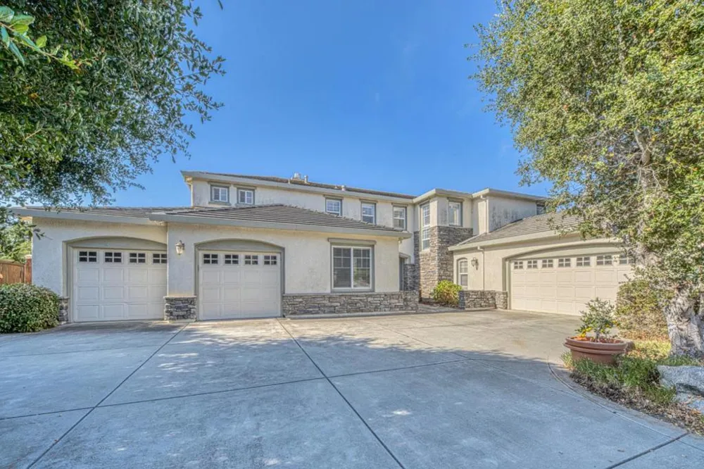385 Via Vaquero Norte San Juan Bautista, CA 95045