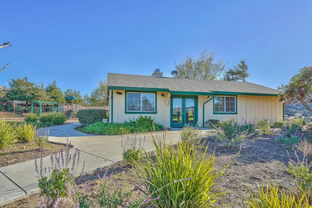 385 Via Vaquero Norte San Juan Bautista, CA 95045