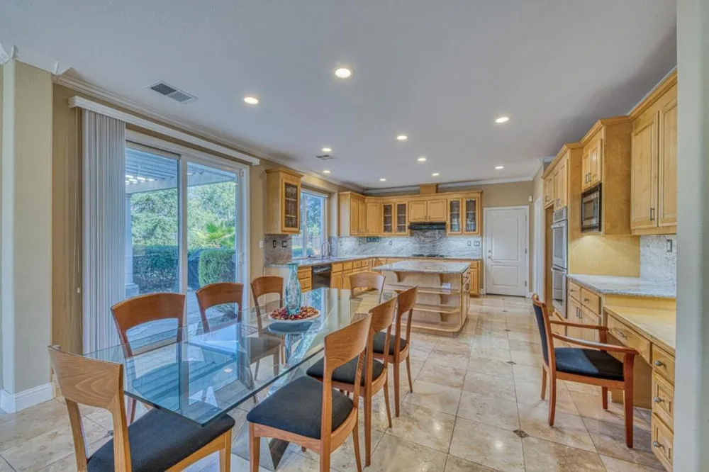 385 Via Vaquero Norte San Juan Bautista, CA 95045