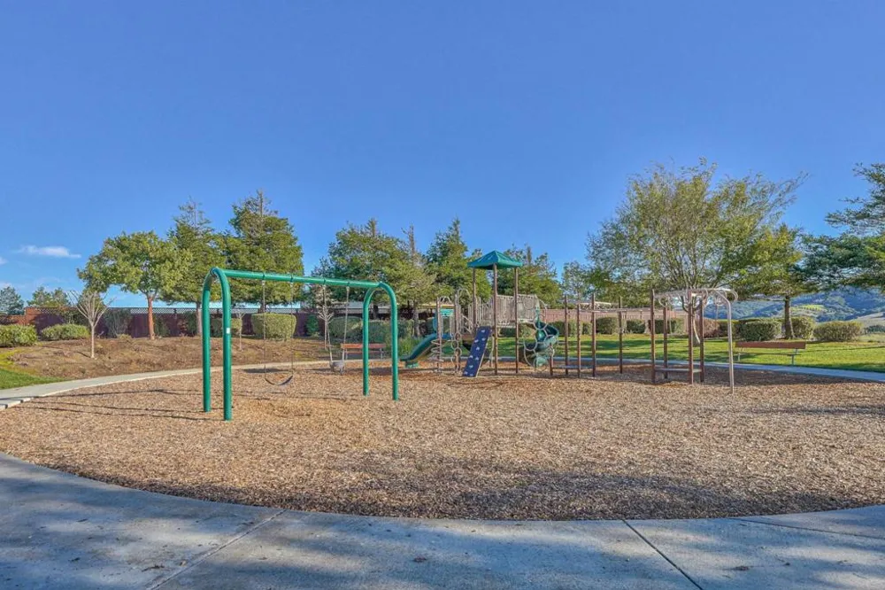 385 Via Vaquero Norte San Juan Bautista, CA 95045