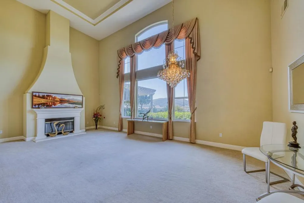 385 Via Vaquero Norte San Juan Bautista, CA 95045