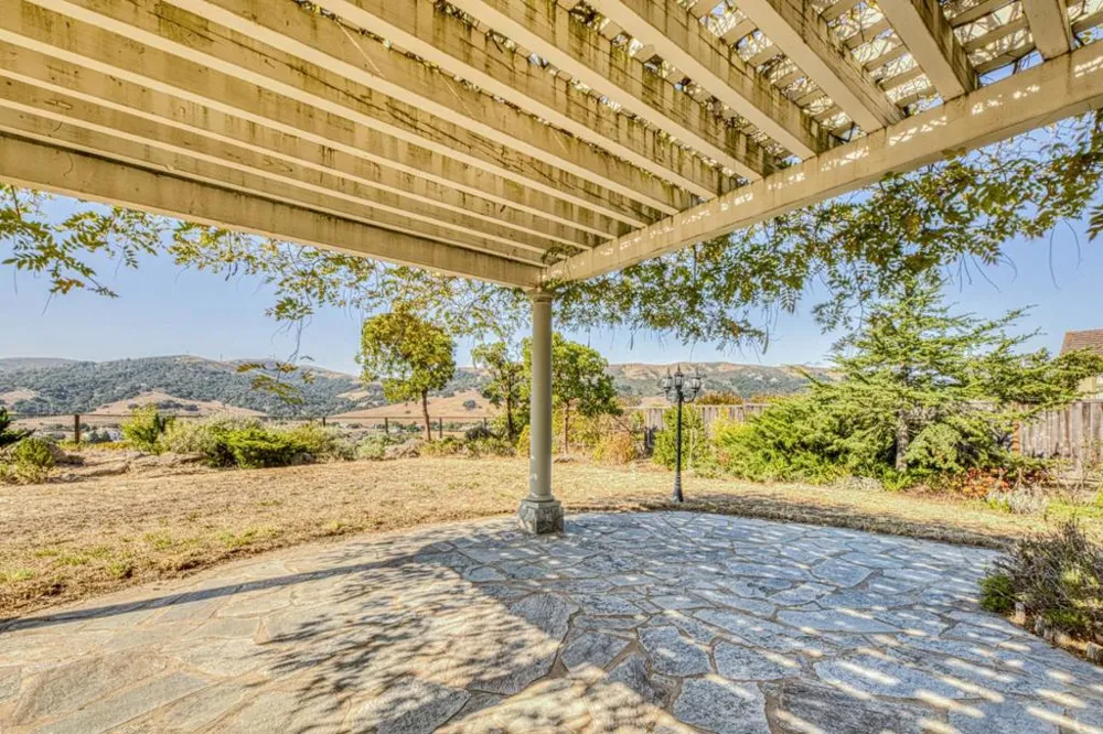385 Via Vaquero Norte San Juan Bautista, CA 95045