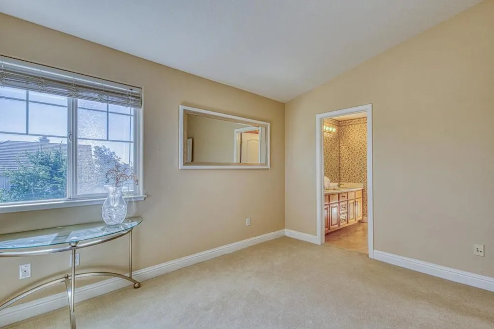 385 Via Vaquero Norte San Juan Bautista, CA 95045