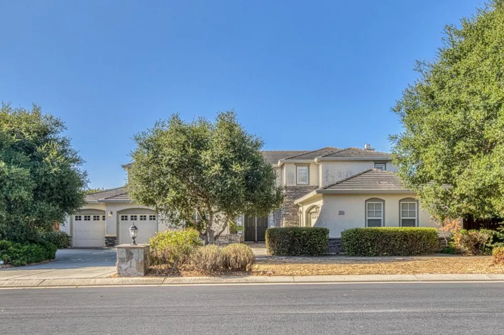 385 Via Vaquero Norte San Juan Bautista, CA 95045