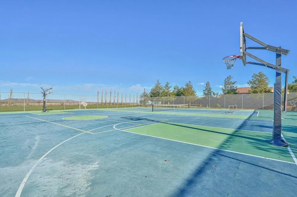 385 Via Vaquero Norte San Juan Bautista, CA 95045