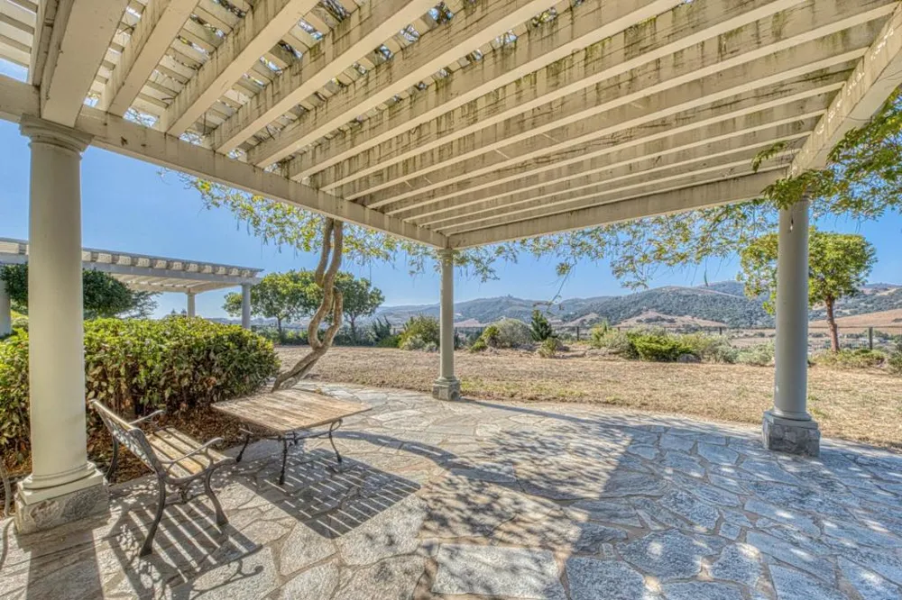 385 Via Vaquero Norte San Juan Bautista, CA 95045
