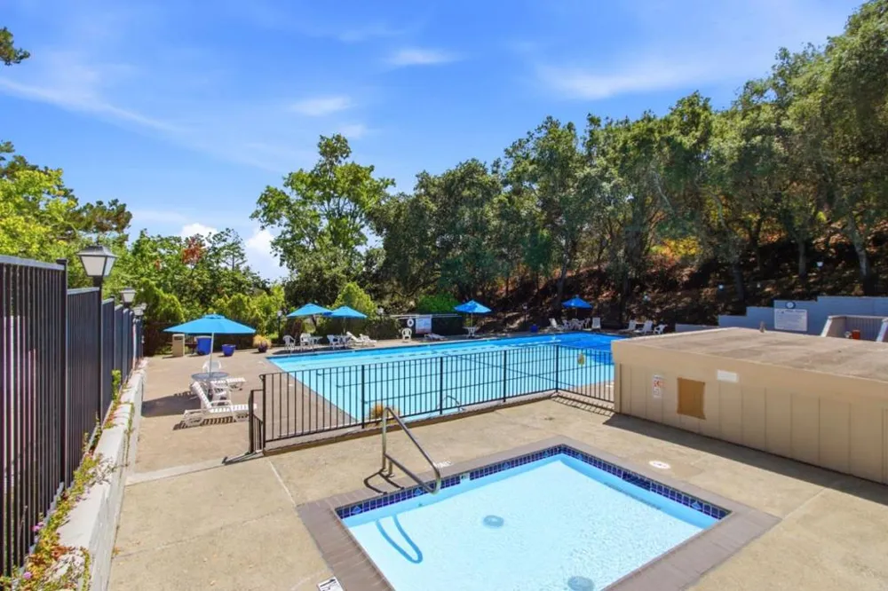 22890 Cricket Hill Road Cupertino, CA 95014