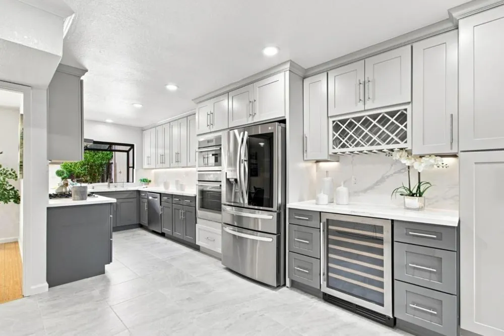 22890 Cricket Hill Road Cupertino, CA 95014