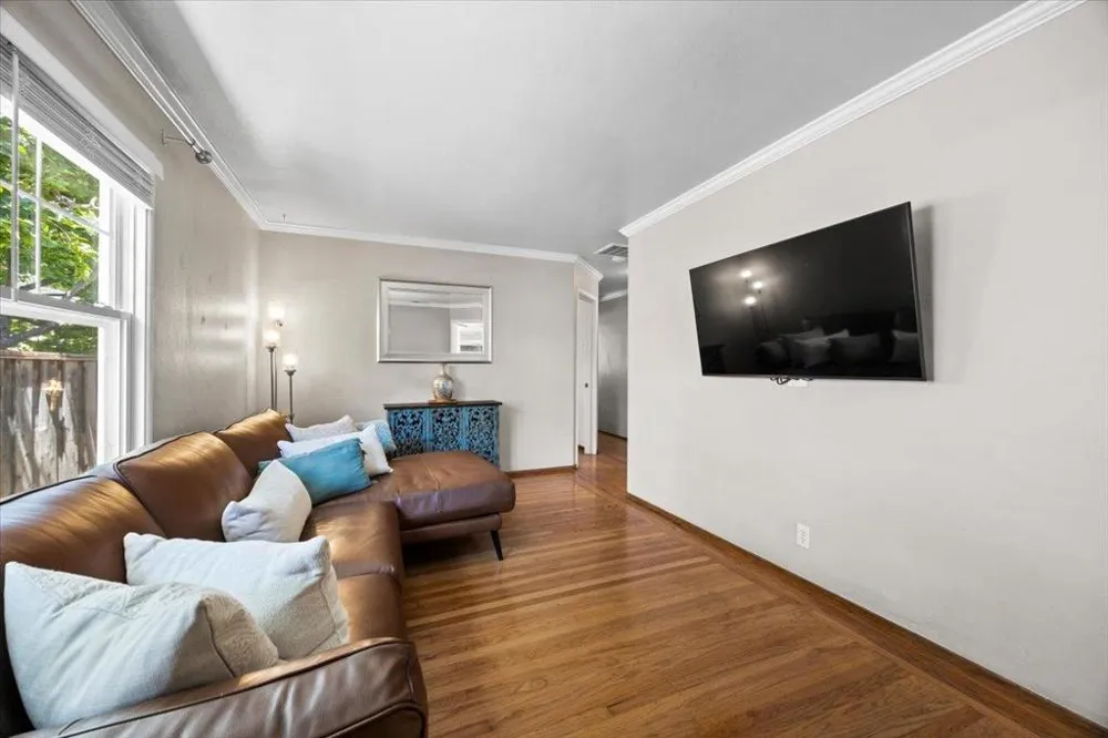 3523 Page Street Redwood City, CA 94063