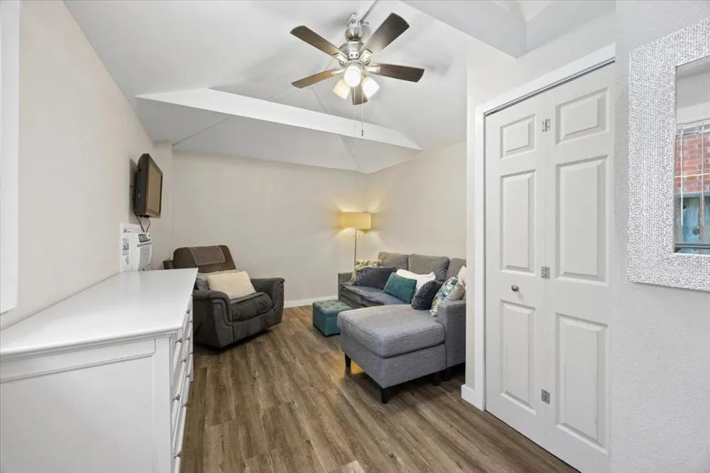 3523 Page Street Redwood City, CA 94063