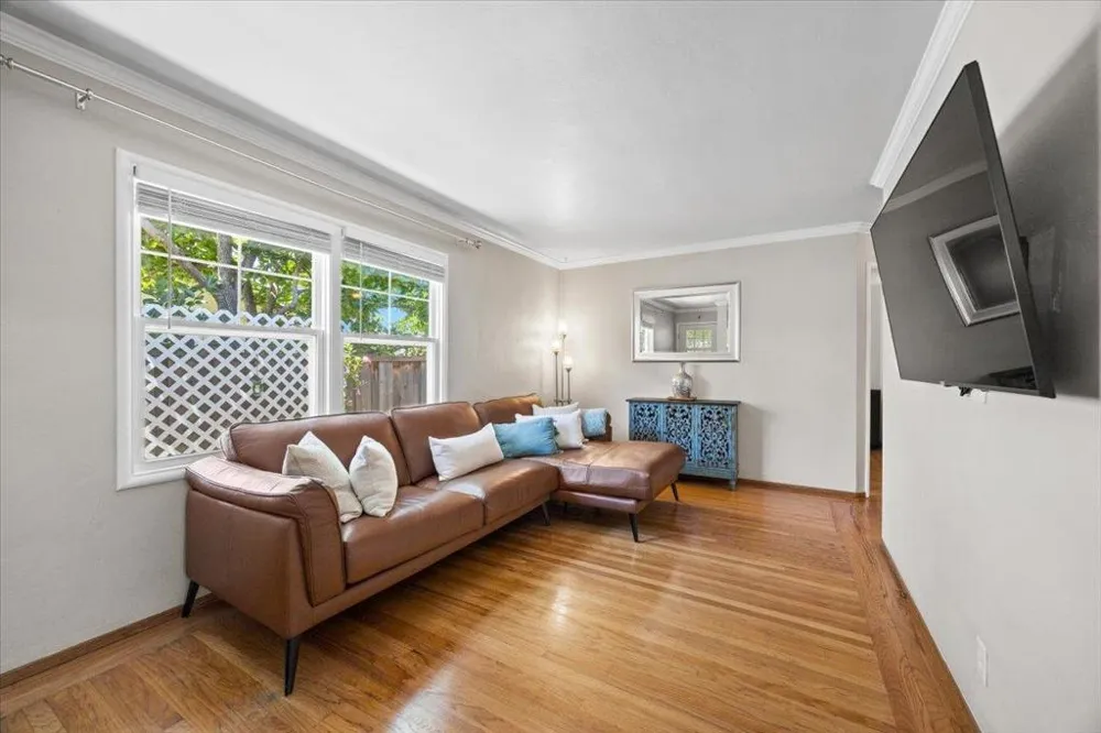 3523 Page Street Redwood City, CA 94063