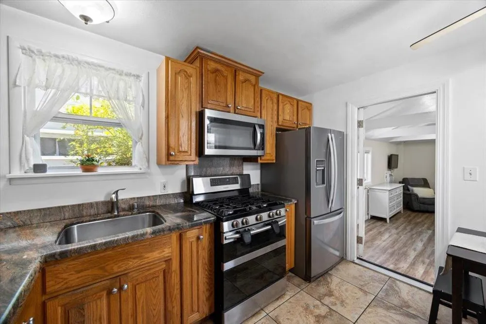 3523 Page Street Redwood City, CA 94063