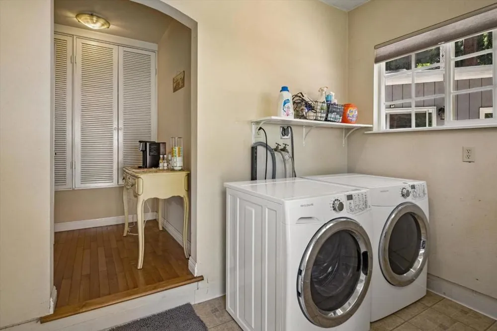 17515 Comanche Trail Los Gatos, CA 95033