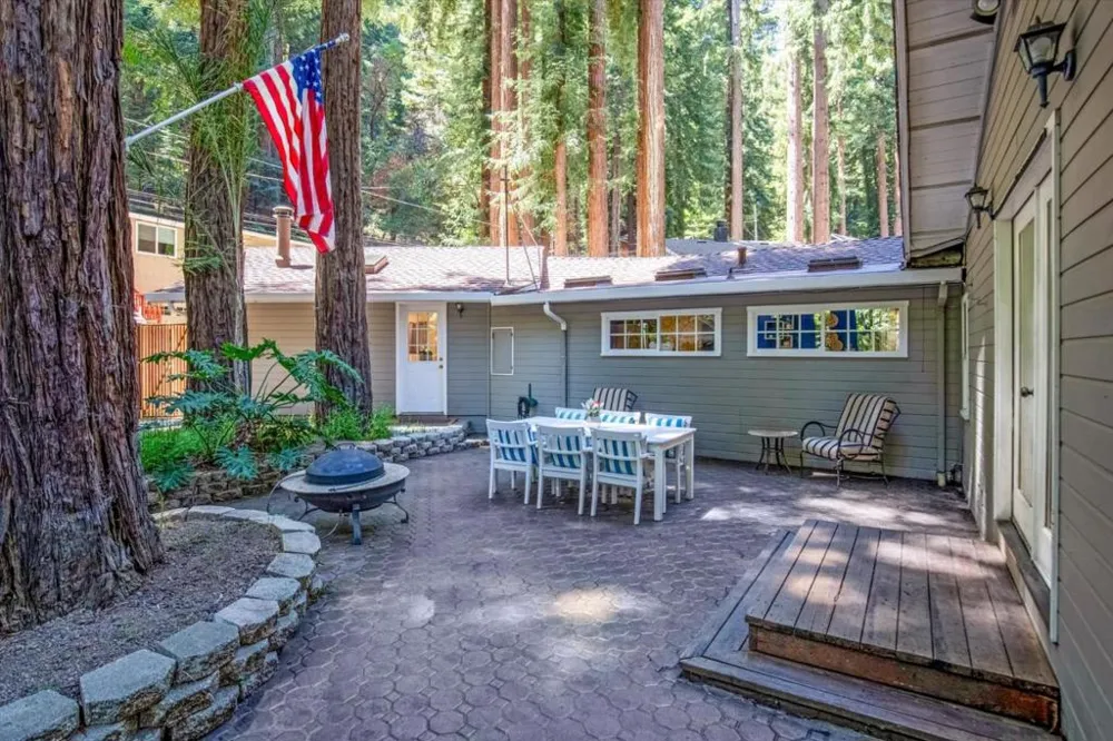 17515 Comanche Trail Los Gatos, CA 95033