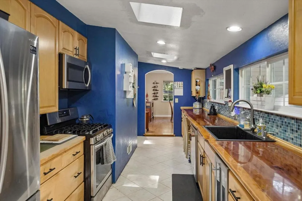 17515 Comanche Trail Los Gatos, CA 95033