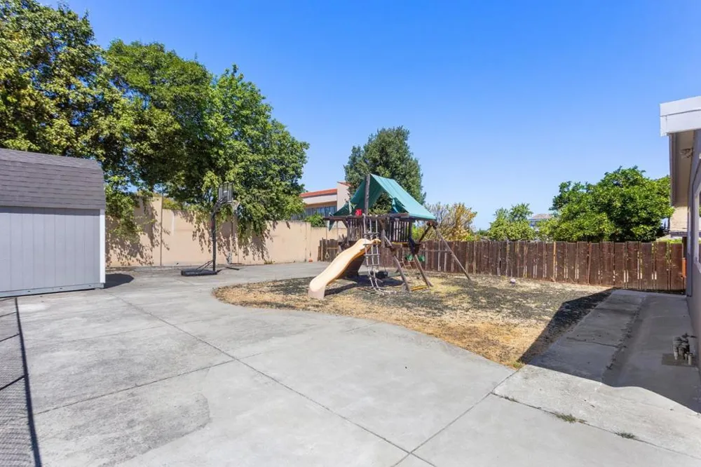 2810 Center Lane Antioch, CA 94509