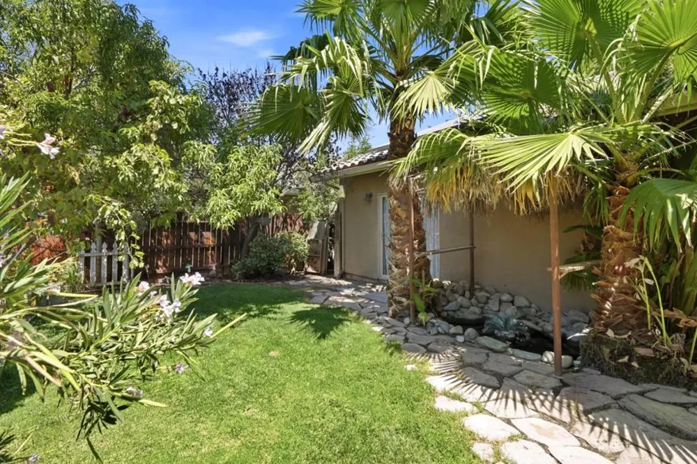 647 Elmwood Drive Los Banos, CA 93635