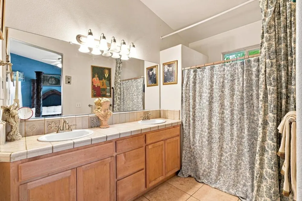 647 Elmwood Drive Los Banos, CA 93635