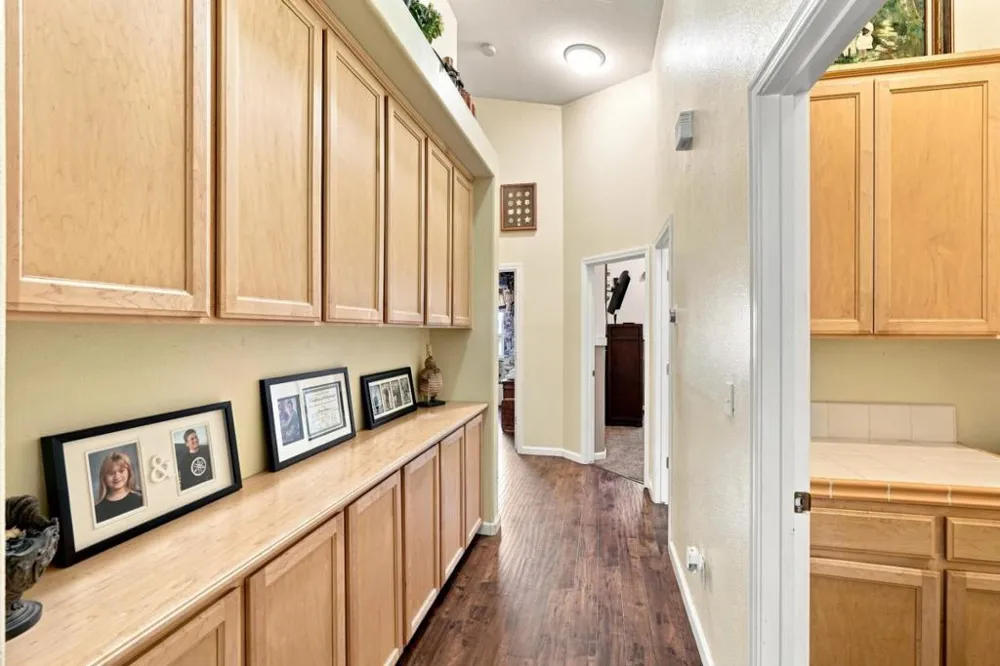 647 Elmwood Drive Los Banos, CA 93635