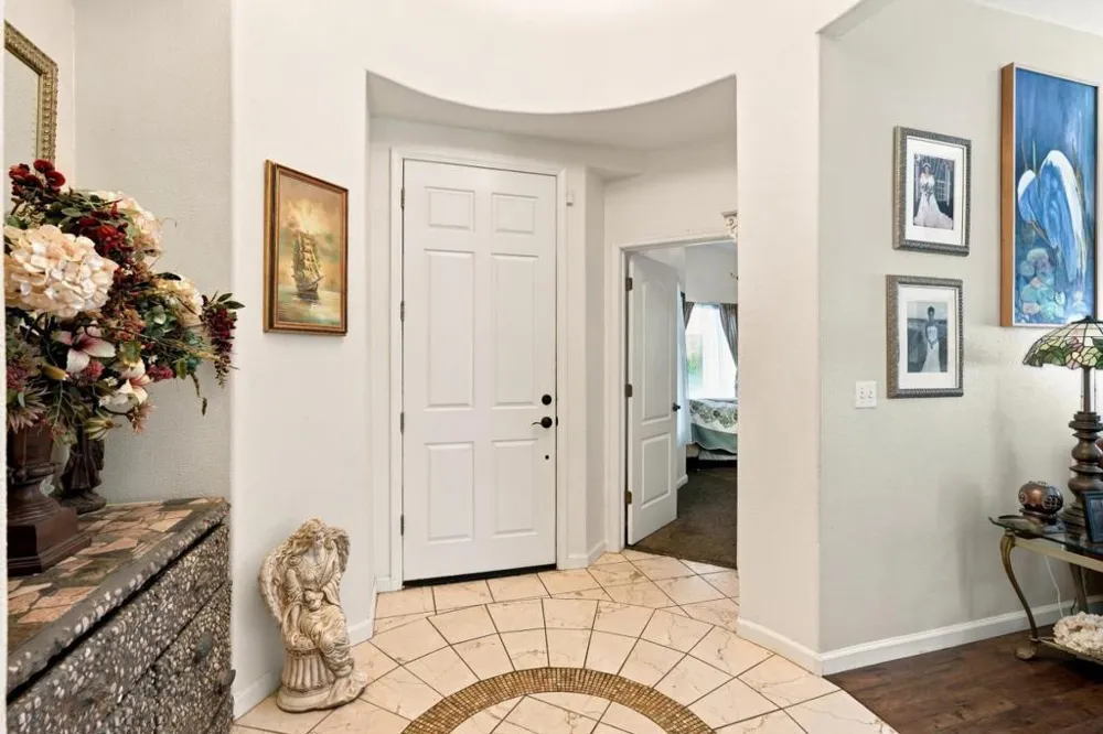647 Elmwood Drive Los Banos, CA 93635