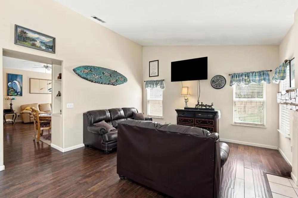 647 Elmwood Drive Los Banos, CA 93635