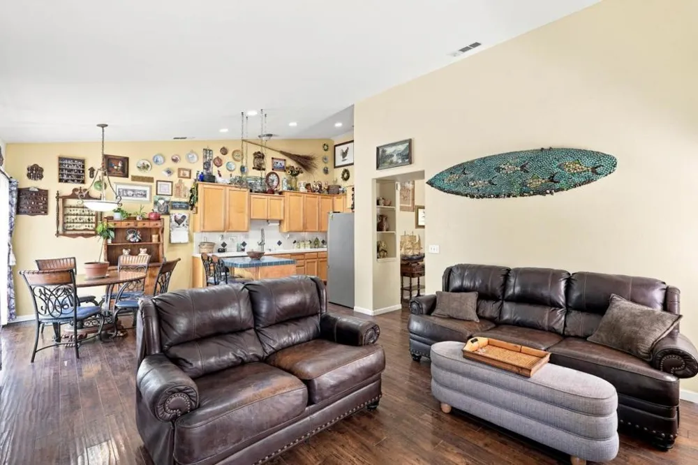 647 Elmwood Drive Los Banos, CA 93635