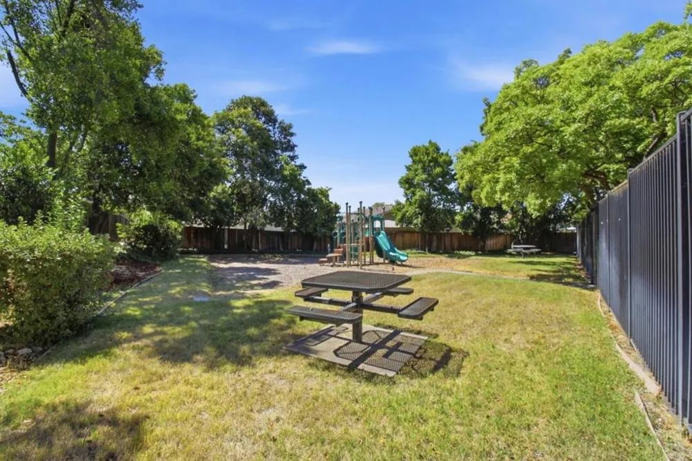 3530 Silver Oaks Way Livermore, CA 94550