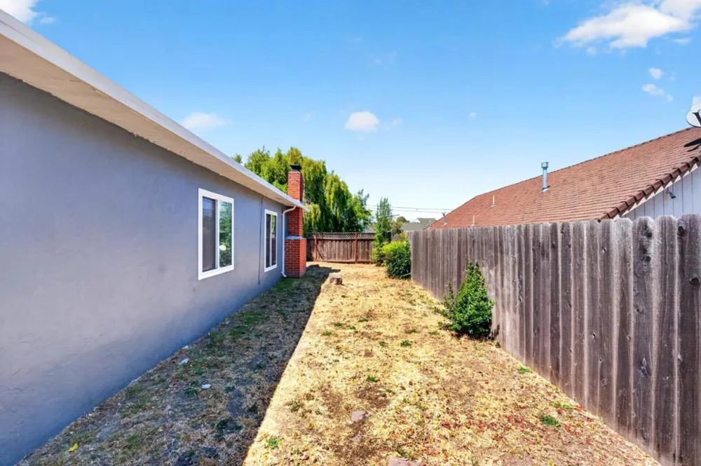 1111 Marionola Way Pinole, CA 94564