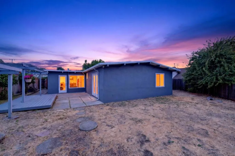 1111 Marionola Way Pinole, CA 94564