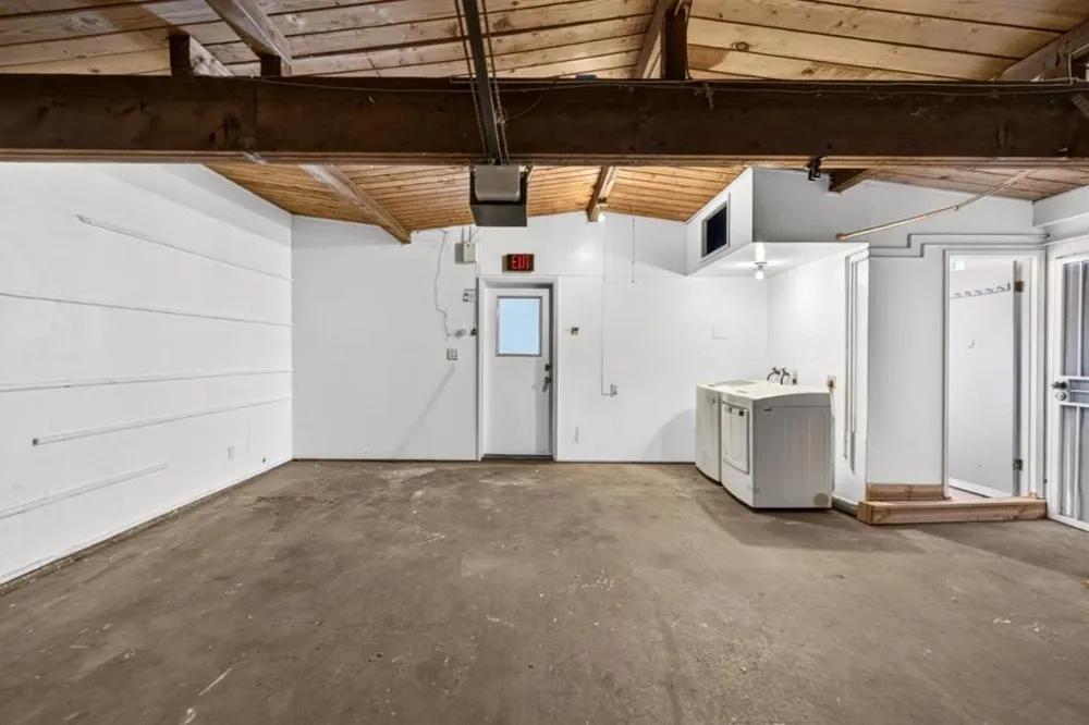 1111 Marionola Way Pinole, CA 94564