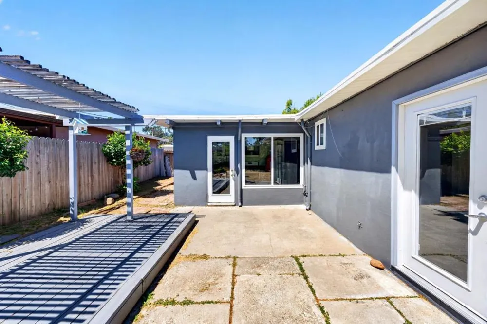 1111 Marionola Way Pinole, CA 94564