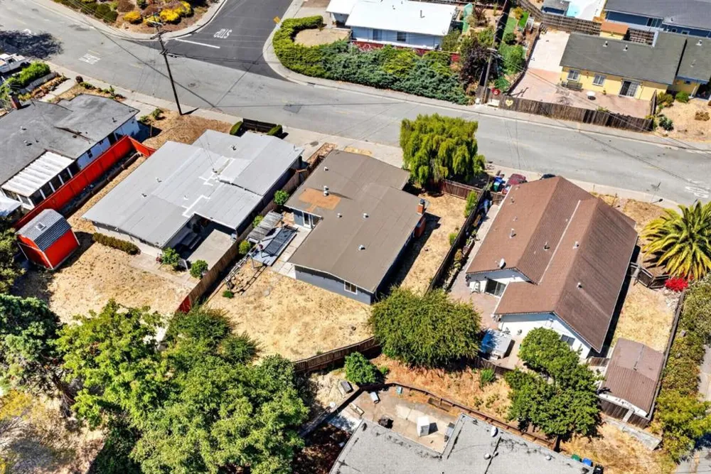 1111 Marionola Way Pinole, CA 94564