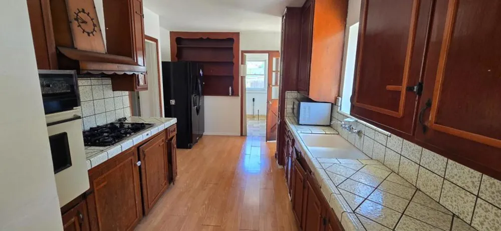 393 Beemer Avenue Sunnyvale, CA 94086