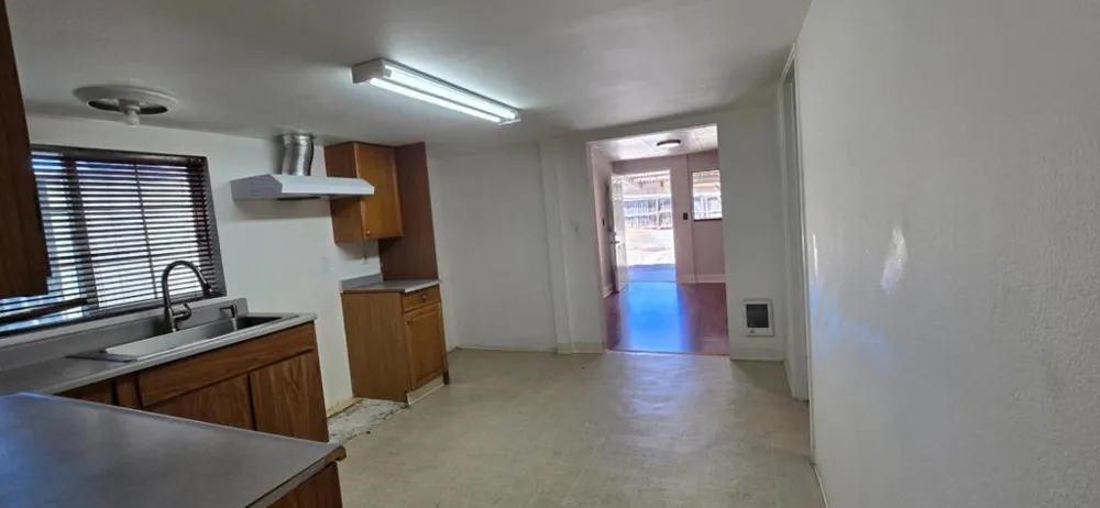 393 Beemer Avenue Sunnyvale, CA 94086