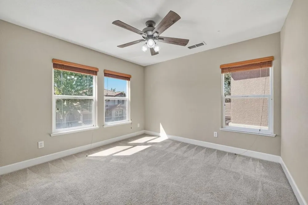 5272 Glimmer Way Sacramento, CA 95835