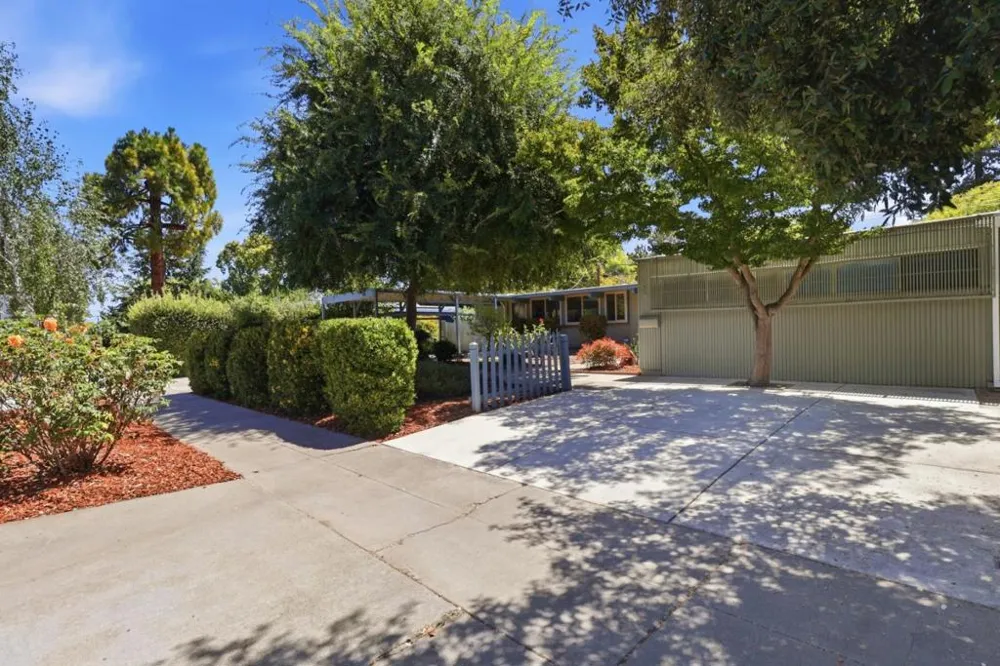 256 E Charleston Road Palo Alto, CA 94306
