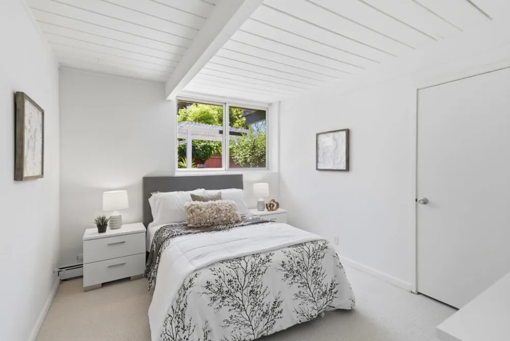 256 E Charleston Road Palo Alto, CA 94306