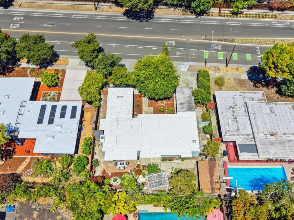 256 E Charleston Road Palo Alto, CA 94306