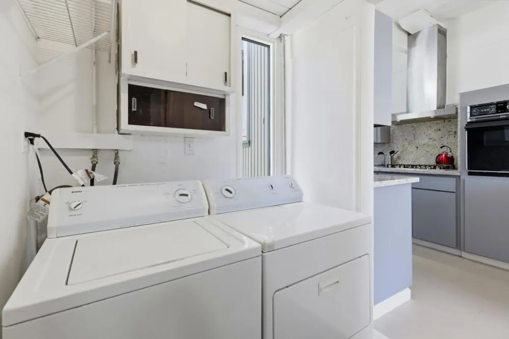256 E Charleston Road Palo Alto, CA 94306