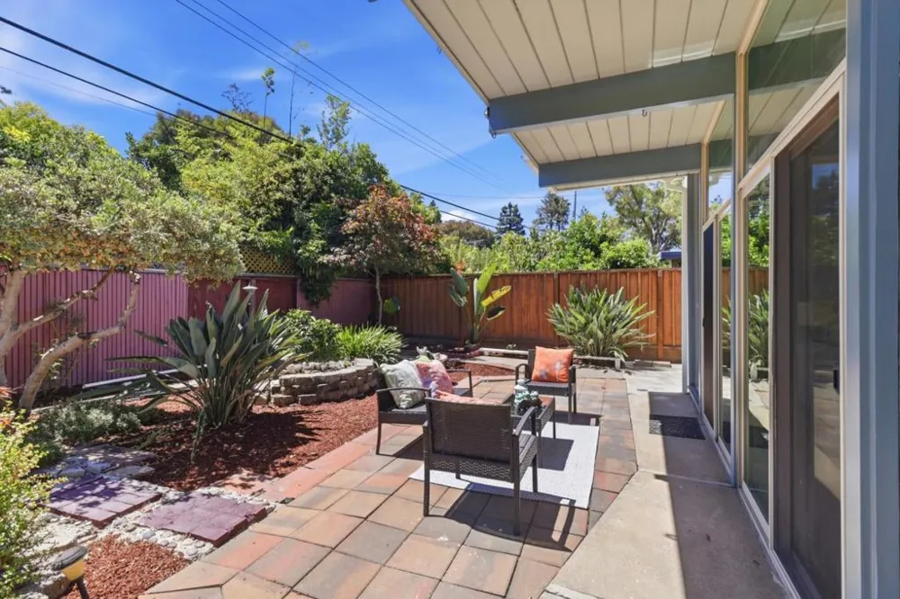 256 E Charleston Road Palo Alto, CA 94306