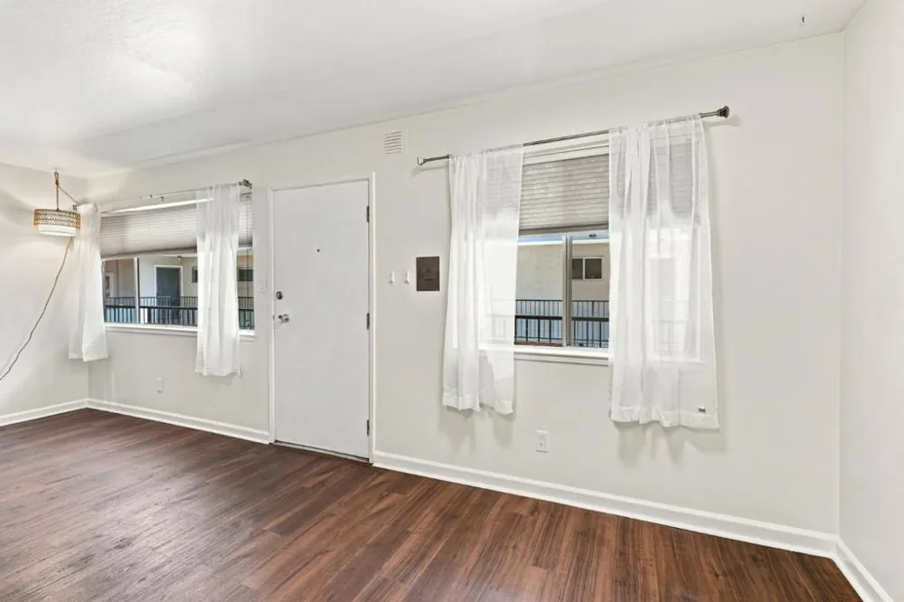 3877 Howe Street #108 Oakland, CA 94611