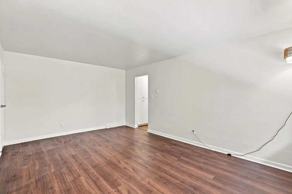 3877 Howe Street #108 Oakland, CA 94611