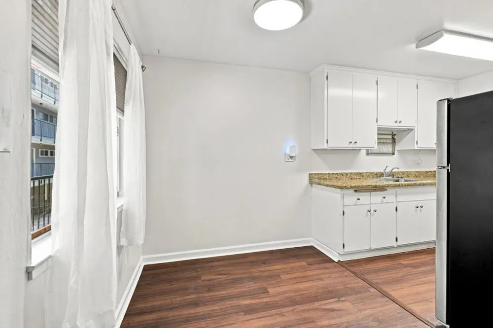 3877 Howe Street #108 Oakland, CA 94611